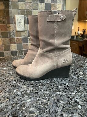 UGG Potrero Taupe Suede Wedge Boots Waterproof 8